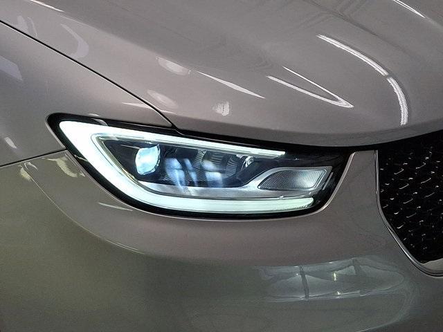 used 2022 Chrysler Pacifica car, priced at $33,400