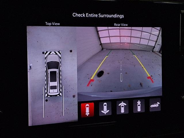 used 2022 Chrysler Pacifica car, priced at $33,400