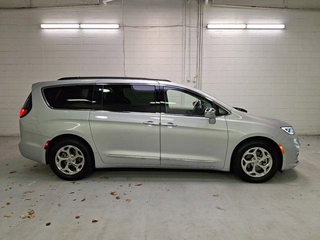 used 2022 Chrysler Pacifica car, priced at $33,400