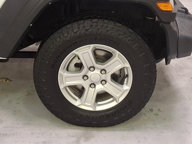 used 2022 Jeep Wrangler Unlimited car, priced at $32,600