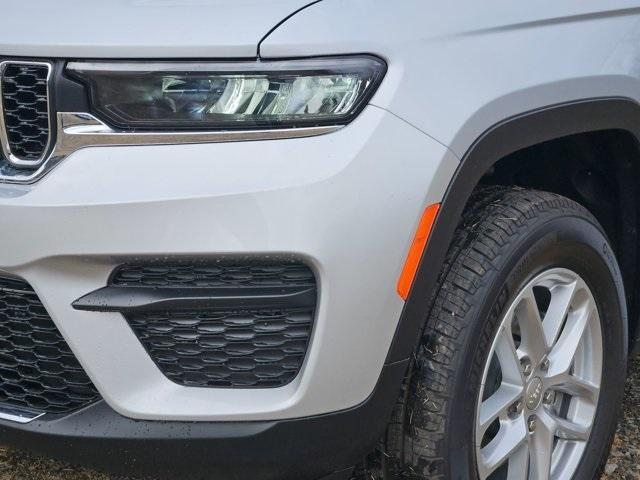 new 2025 Jeep Grand Cherokee car, priced at $42,620