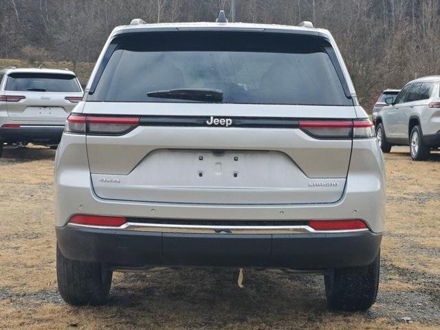 new 2025 Jeep Grand Cherokee car, priced at $42,620