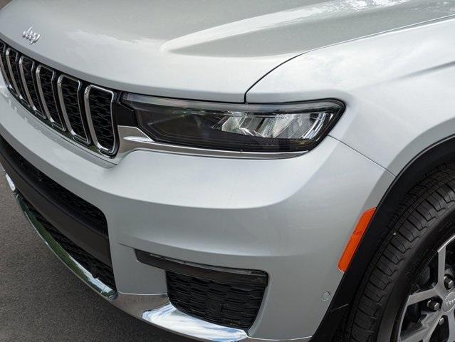 new 2025 Jeep Grand Cherokee L car, priced at $49,512