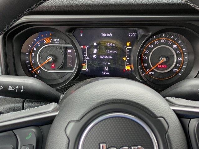 new 2025 Jeep Wrangler car, priced at $47,983