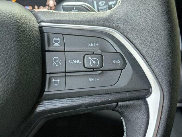 new 2025 Jeep Grand Cherokee L car, priced at $42,334
