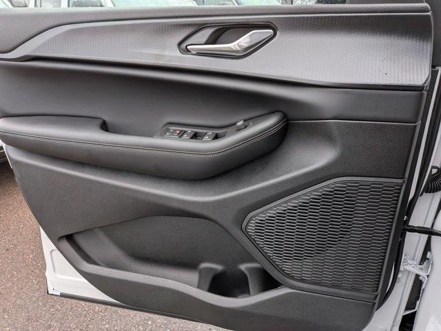 new 2025 Jeep Grand Cherokee car, priced at $45,230