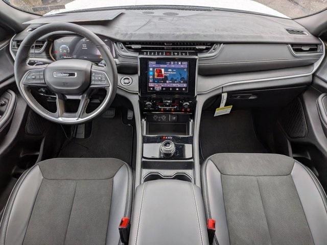 new 2025 Jeep Grand Cherokee car, priced at $45,230