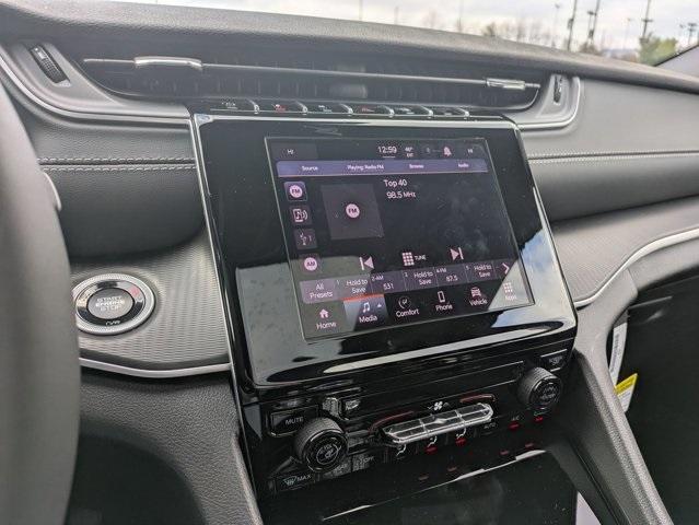 new 2025 Jeep Grand Cherokee car, priced at $41,320