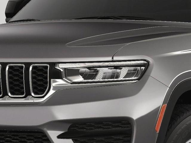 new 2025 Jeep Grand Cherokee car, priced at $42,020