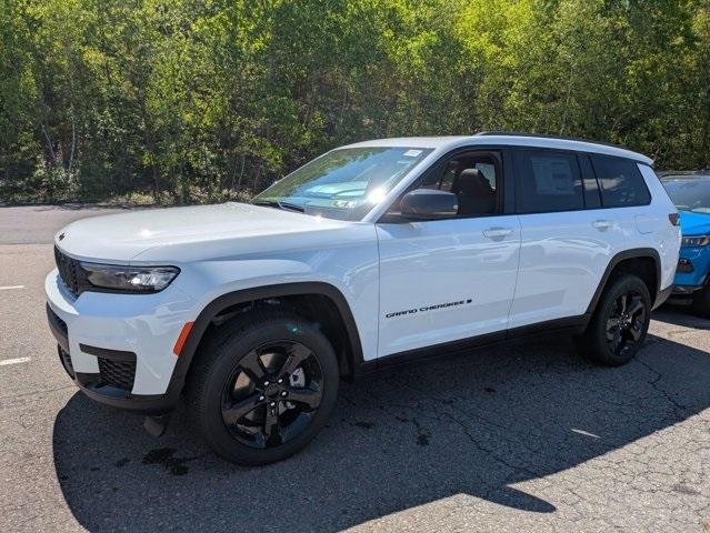 new 2025 Jeep Grand Cherokee L car, priced at $44,622