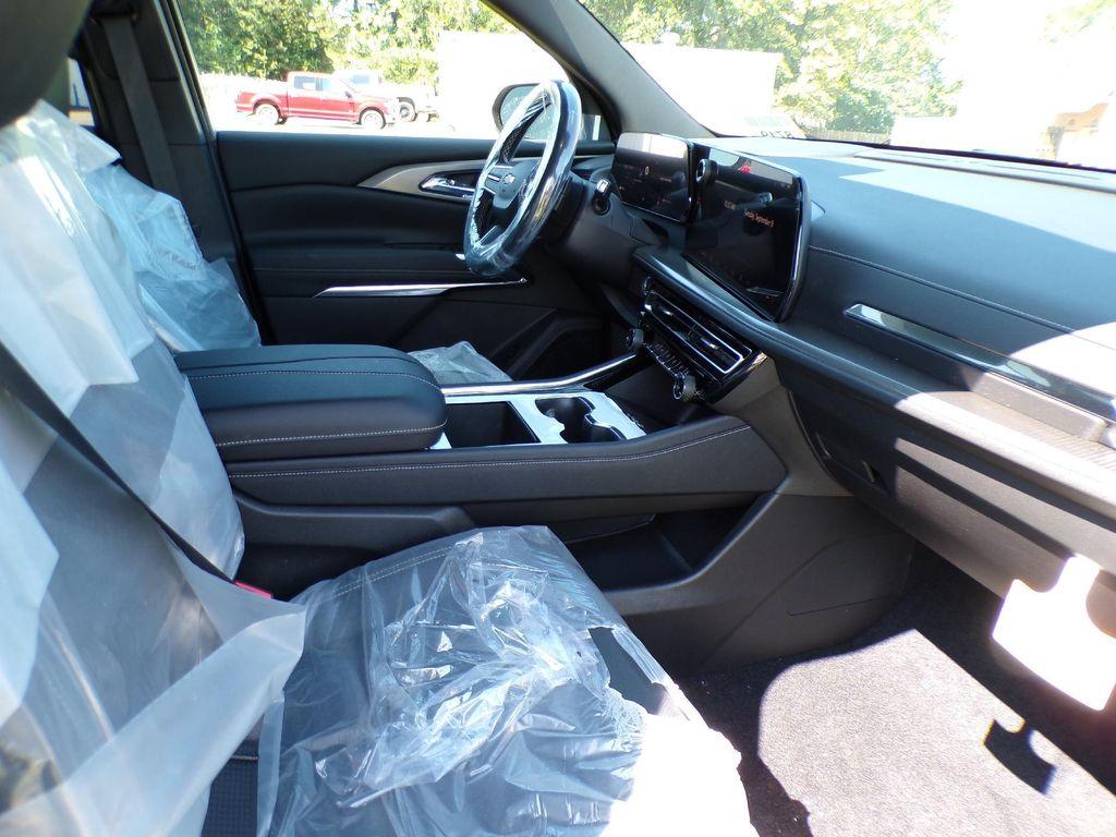 new 2026 Chevrolet Traverse car, priced at $47,420