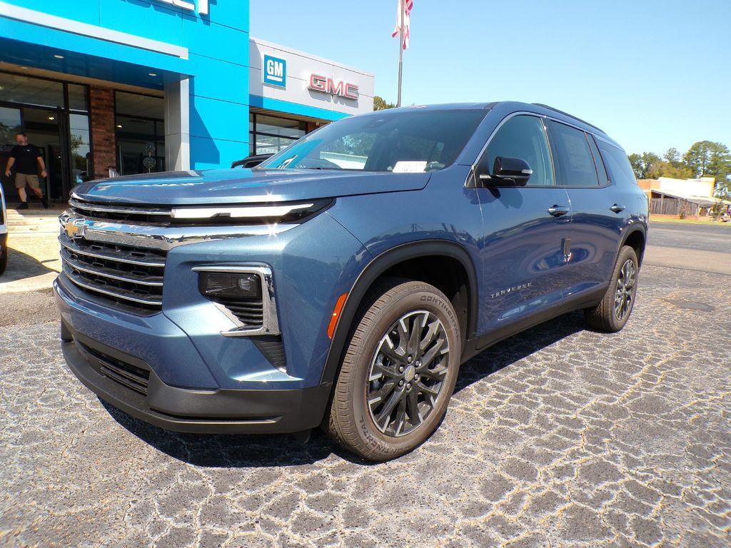 new 2026 Chevrolet Traverse car, priced at $47,420