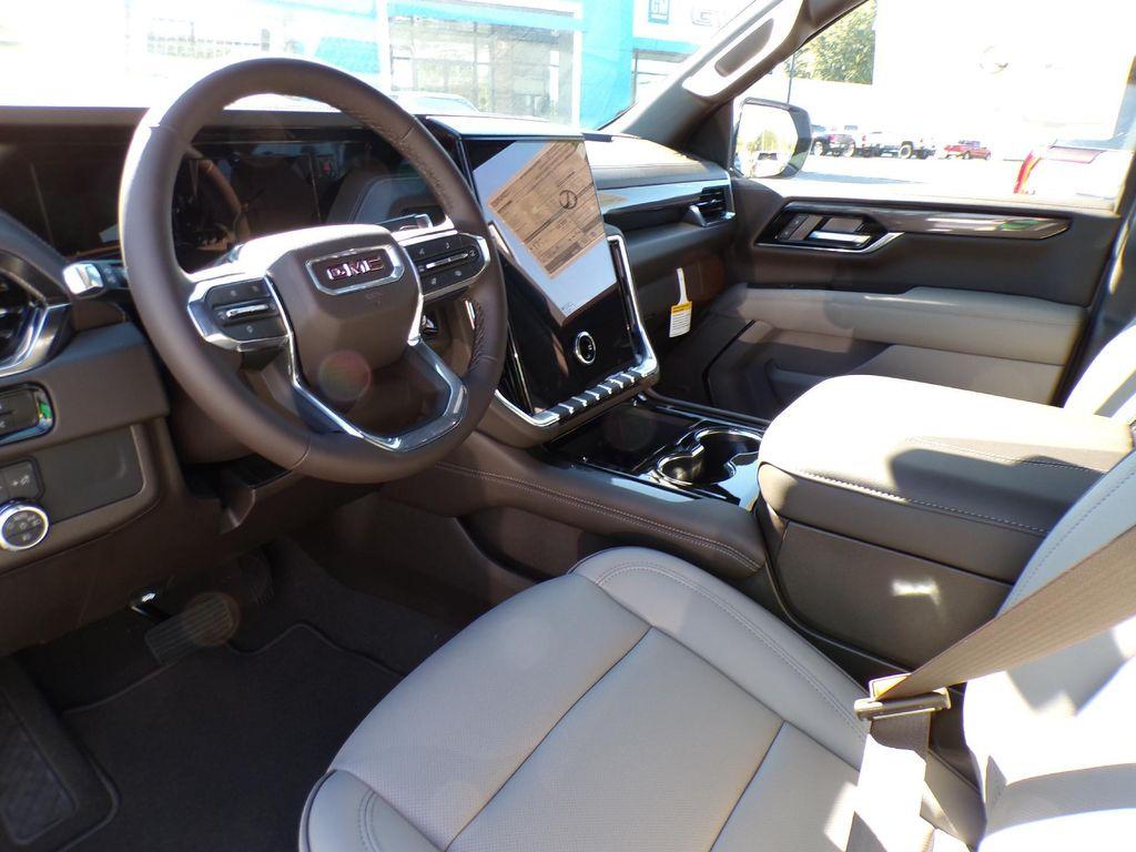 new 2025 GMC Yukon car, priced at $71,215