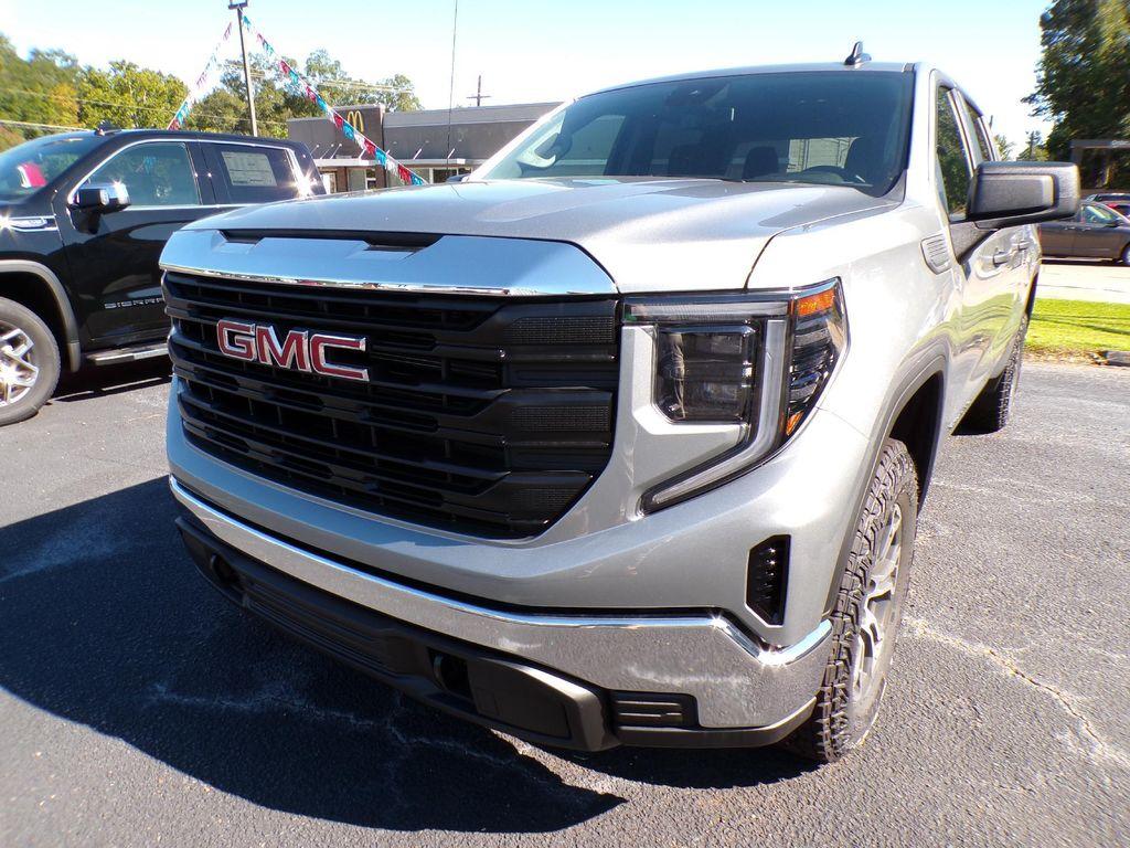 new 2026 GMC Sierra 1500 car, priced at $52,375