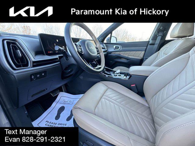 used 2025 Kia Sorento car, priced at $45,886