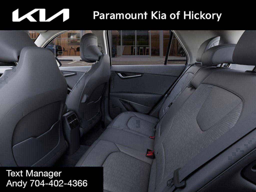 new 2025 Kia Niro car, priced at $31,900