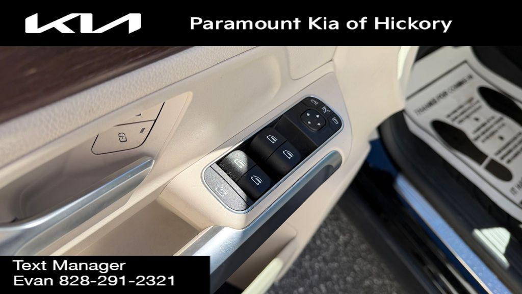 used 2022 Mercedes-Benz GLB 250 car, priced at $29,997