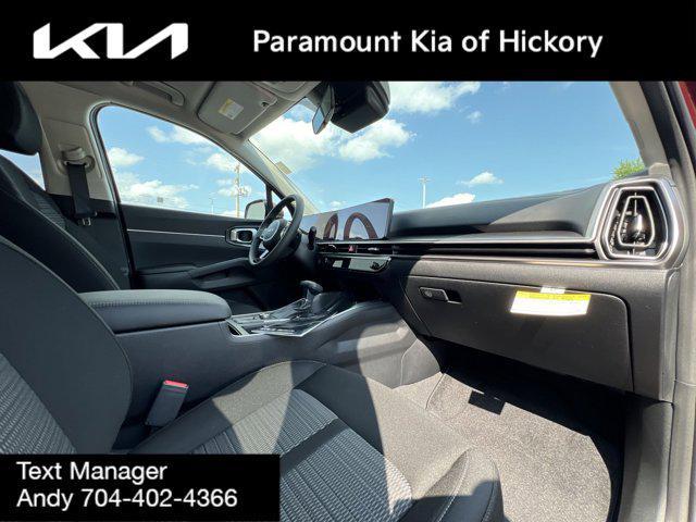 new 2025 Kia Sorento car, priced at $34,085