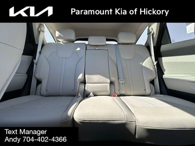 new 2025 Kia Sorento car, priced at $38,485