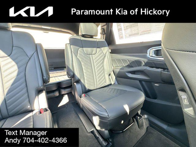 new 2025 Kia Sorento car, priced at $48,680