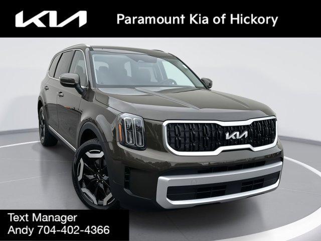 new 2025 Kia Telluride car, priced at $44,335