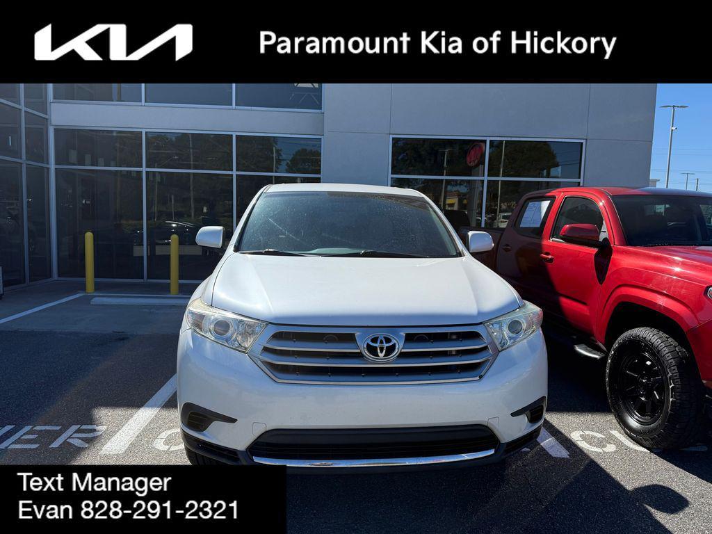 used 2013 Toyota Highlander car, priced at $10,000