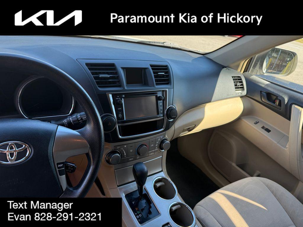 used 2013 Toyota Highlander car, priced at $10,000