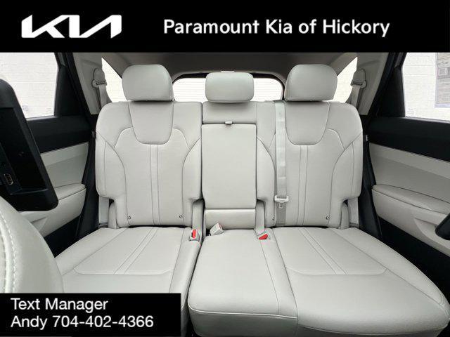 new 2025 Kia Sorento car, priced at $39,955