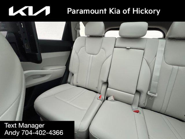 new 2025 Kia Sorento car, priced at $39,955