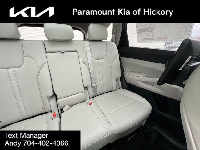 new 2025 Kia Sorento car, priced at $39,955