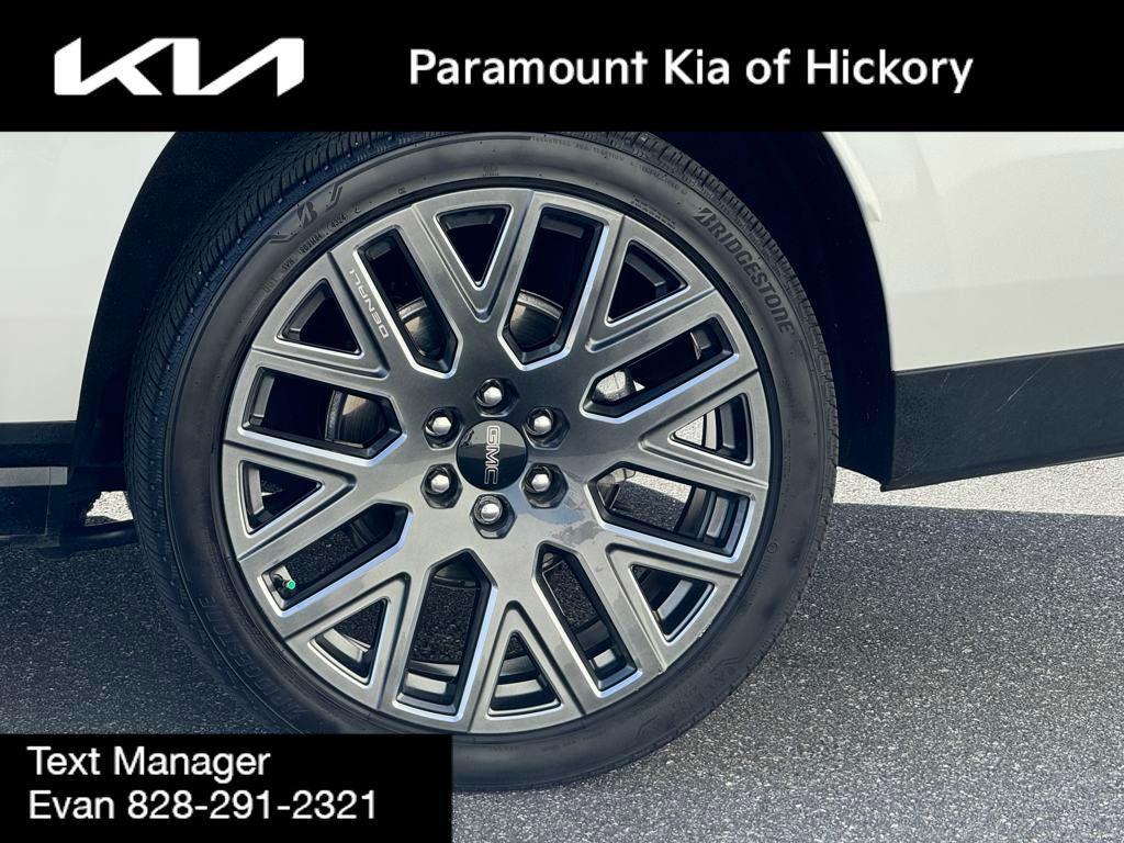 used 2025 GMC Yukon XL car, priced at $94,800