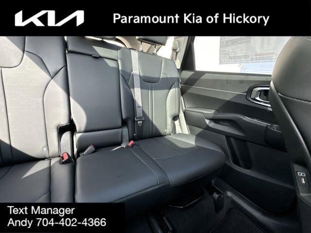 new 2025 Kia Sorento car, priced at $38,520