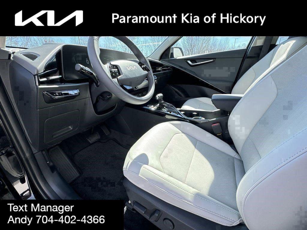 new 2025 Kia Niro car, priced at $28,900