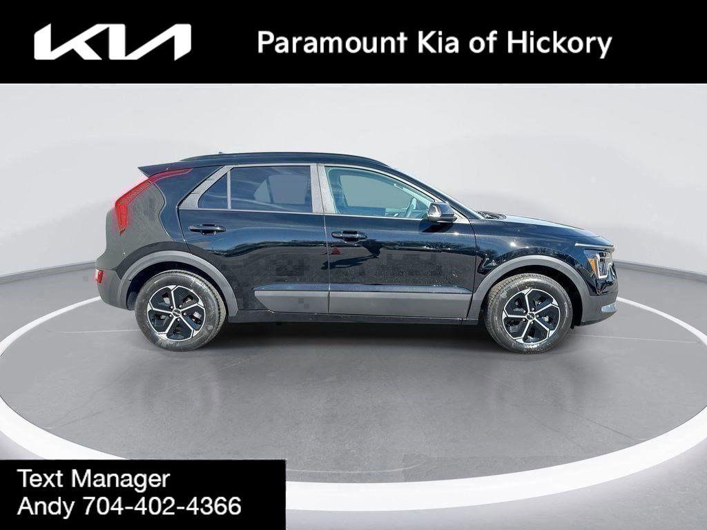 new 2025 Kia Niro car, priced at $28,900