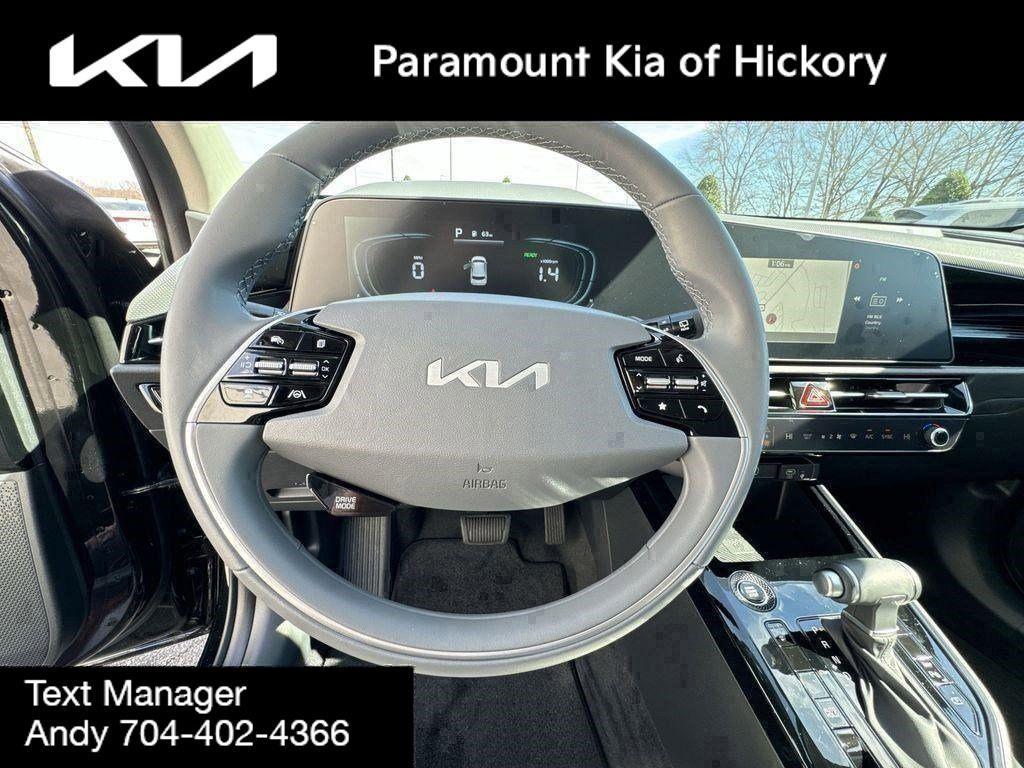 new 2025 Kia Niro car, priced at $28,900