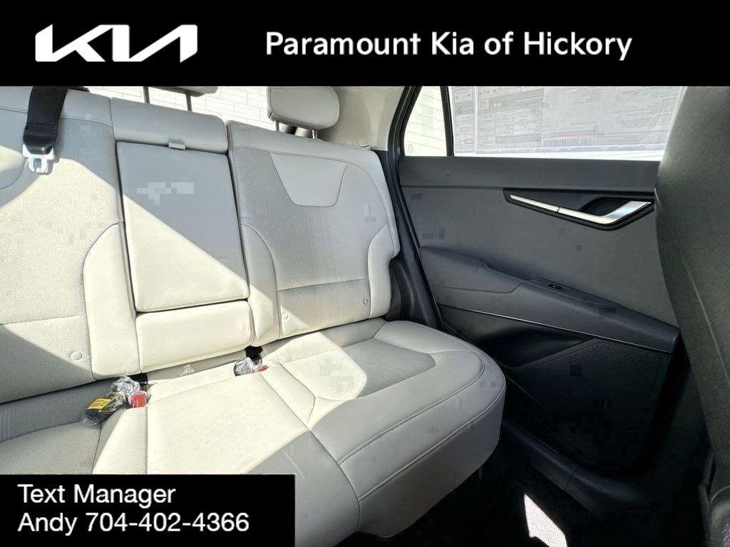 new 2025 Kia Niro car, priced at $28,900