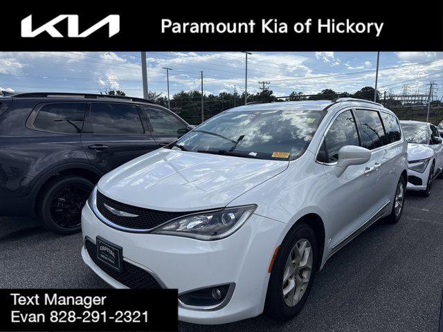 used 2018 Chrysler Pacifica car
