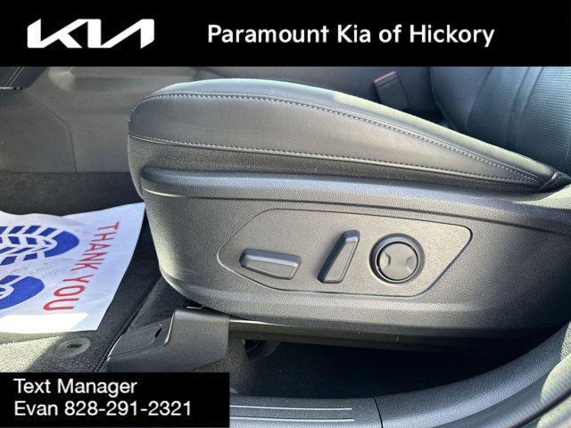 used 2024 Kia Sorento car, priced at $40,572