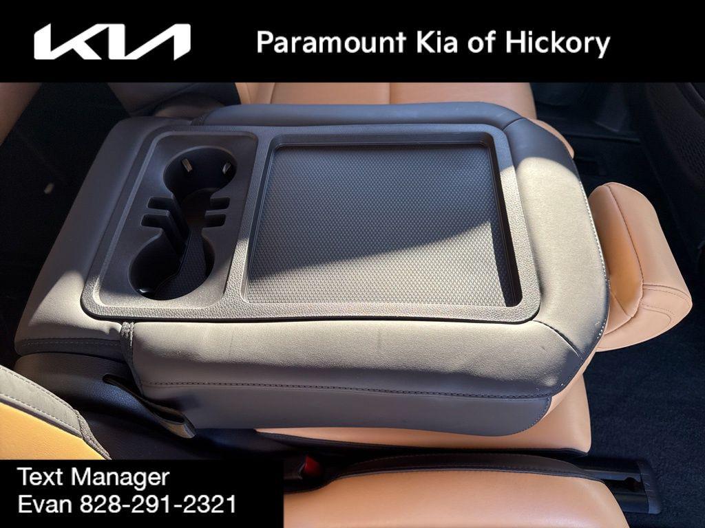 used 2024 Kia Carnival car, priced at $33,485