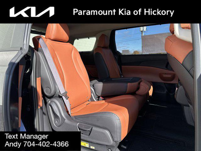 new 2025 Kia Carnival Hybrid car, priced at $44,360