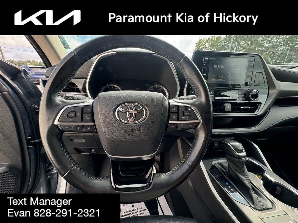 used 2021 Toyota Highlander car, priced at $24,694