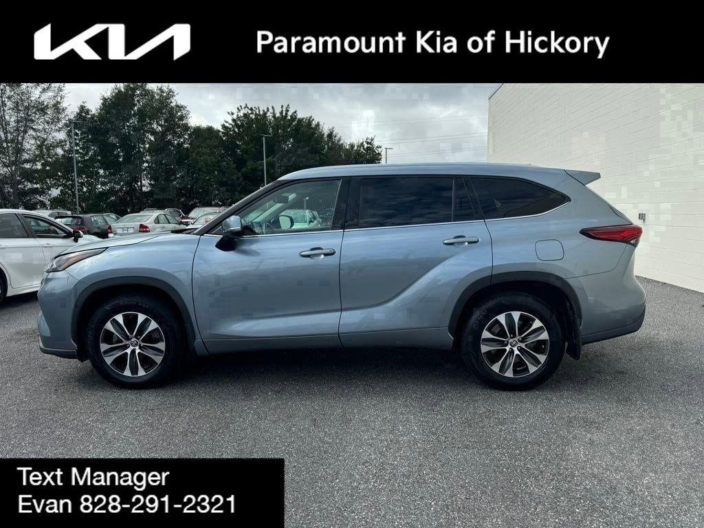 used 2021 Toyota Highlander car, priced at $24,694