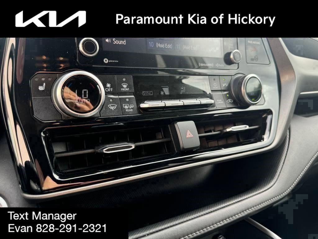 used 2021 Toyota Highlander car, priced at $24,694