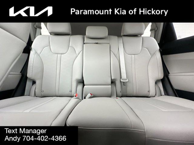 new 2025 Kia Sorento car, priced at $37,185