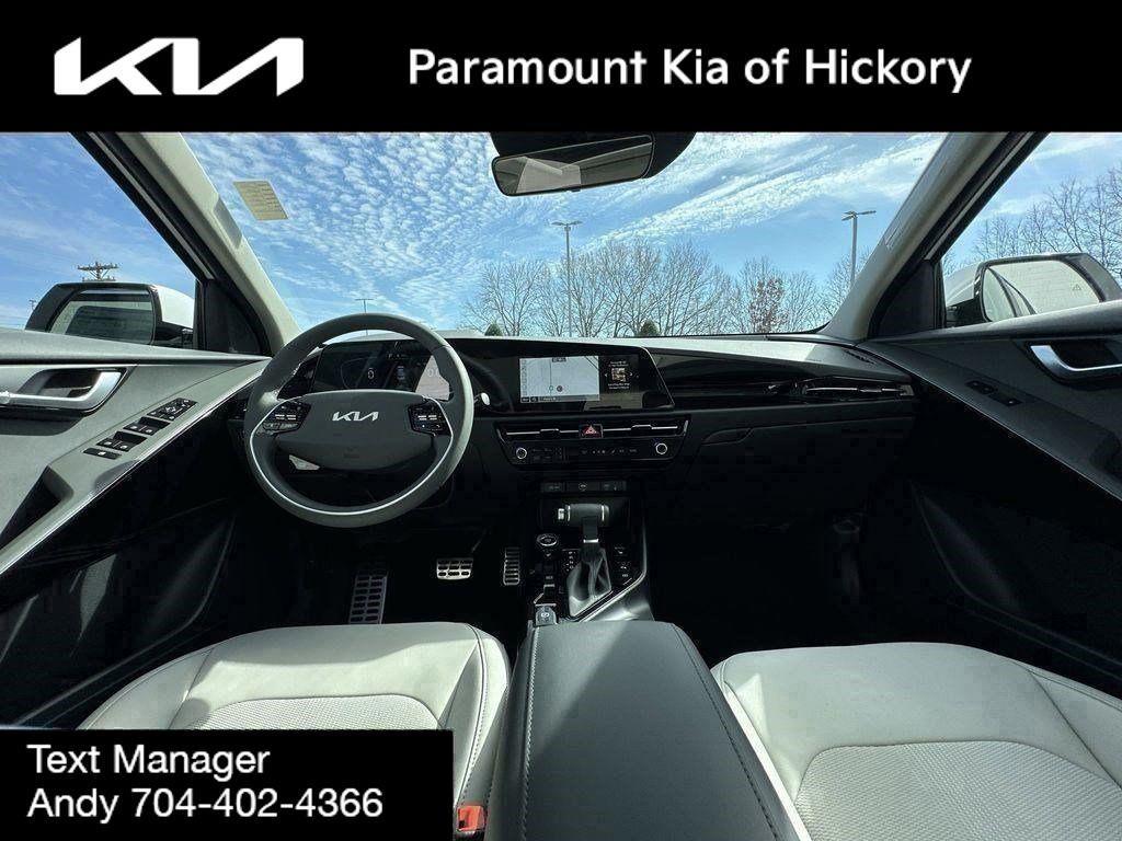 new 2025 Kia Niro car, priced at $32,035