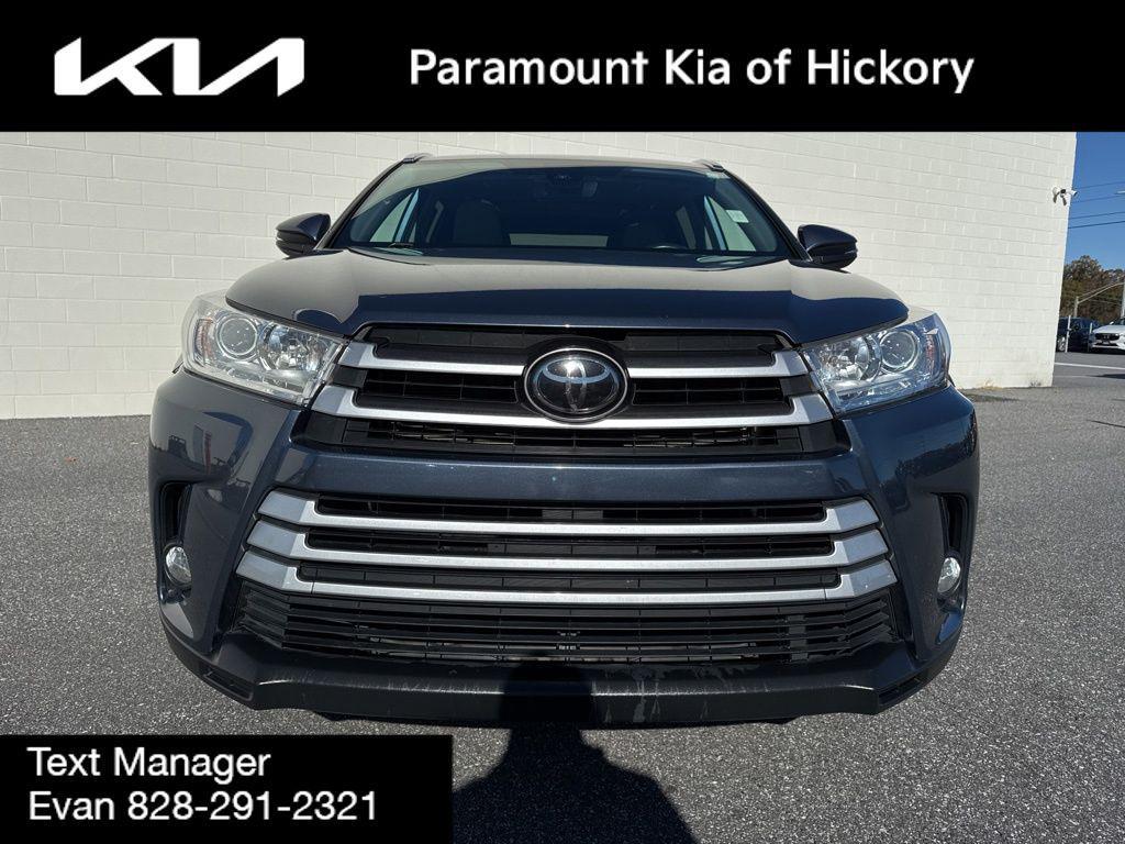 used 2018 Toyota Highlander car, priced at $22,700
