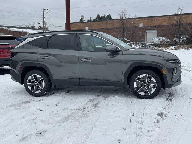 new 2025 Hyundai TUCSON Hybrid car, priced at $38,340