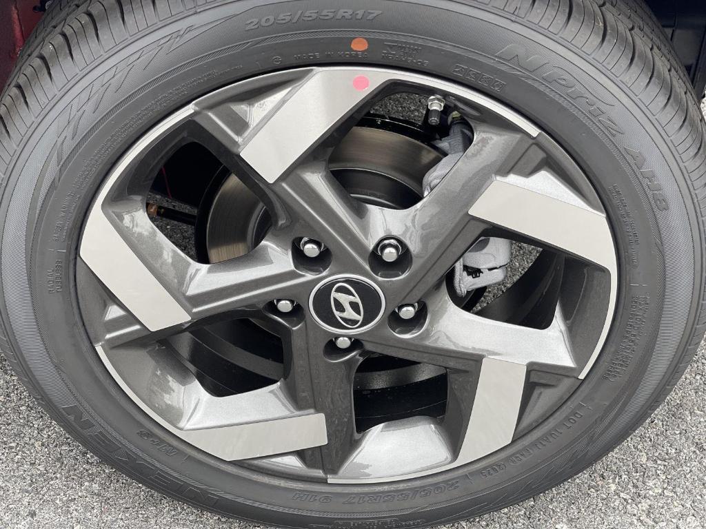 new 2025 Hyundai Venue car, priced at $25,395