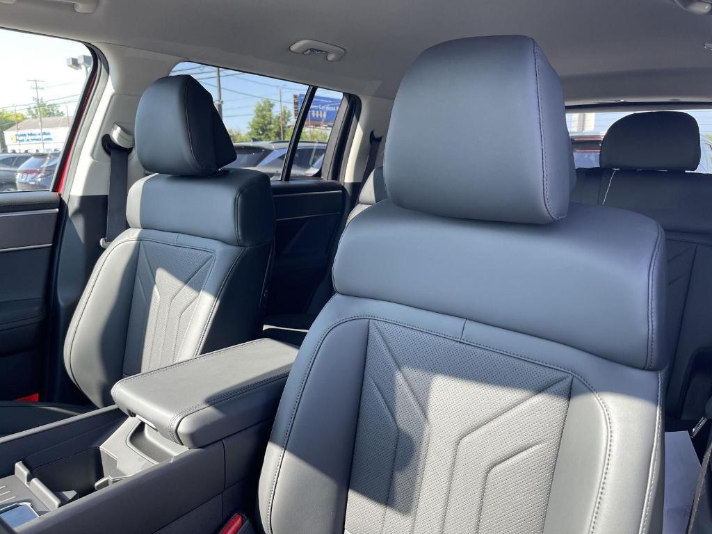 new 2026 Hyundai SANTA FE HEV car, priced at $42,344