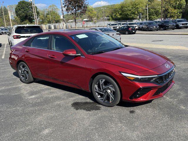 new 2025 Hyundai Elantra car, priced at $26,998